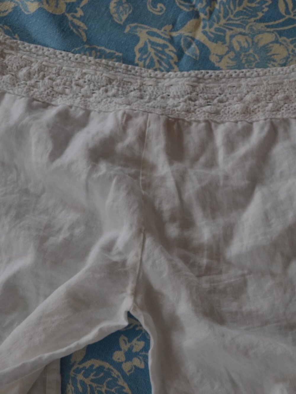 Forever Twenty One White Crochet 100% Linen Wide Leg Low Rise BOHO Pants SMALL - Picture 6 of 9